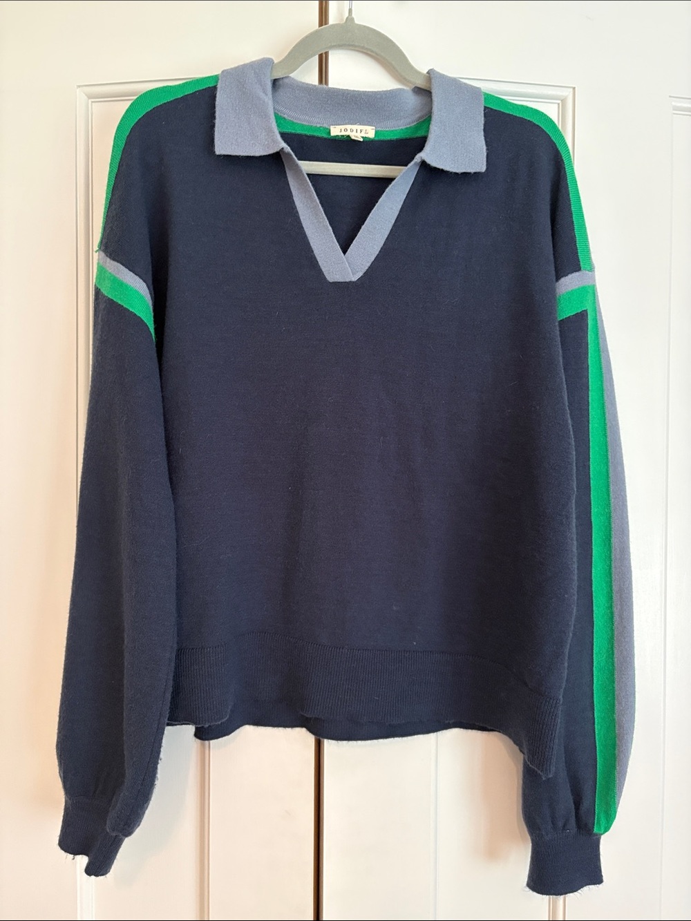 Preppy/90s sweater